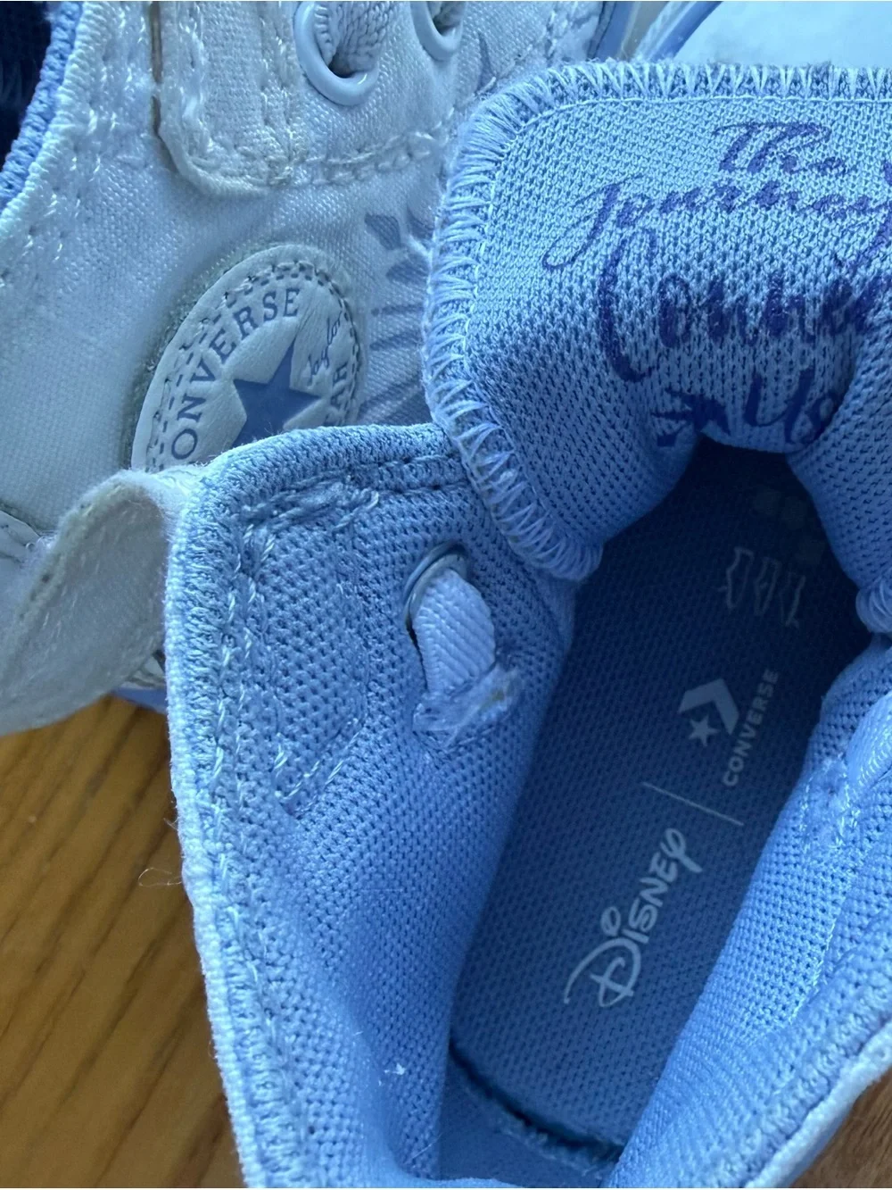 Disney x Converse All Star Infant High Tops Frozen White Blue Size 5